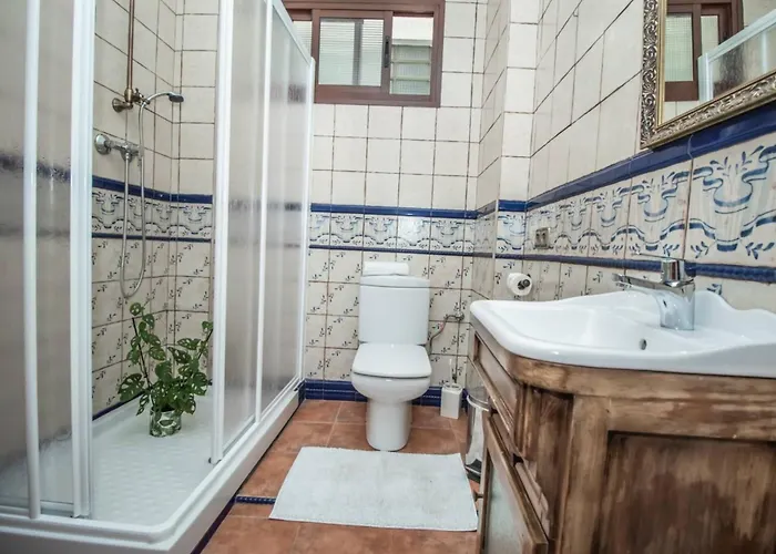 Cd-1926 Three Bedroom In *