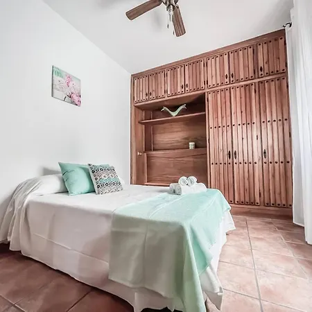 Cd-1926 Three Bedroom In Apartamento *